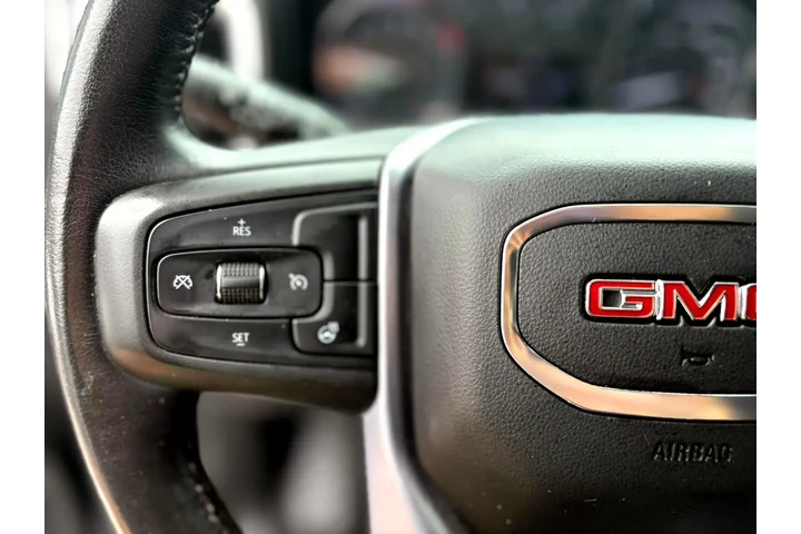 2020 GMC Sierra 1500 SLT Crew image 9