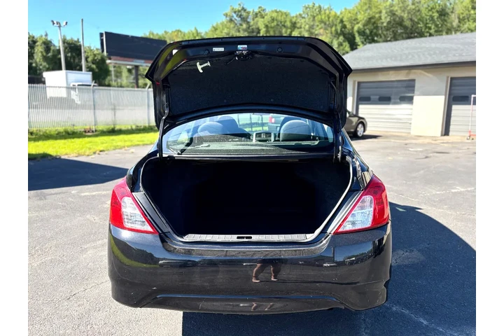 $6995 : 2015 Versa image 4