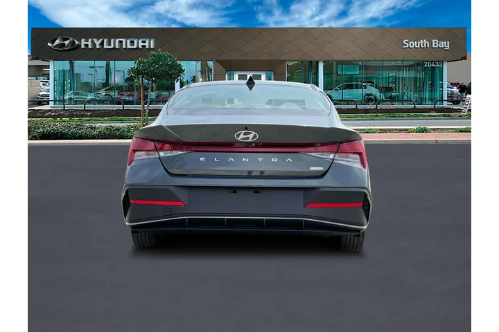 $23998 : Hyundai ELANTRA Hybrid 2025 image 6