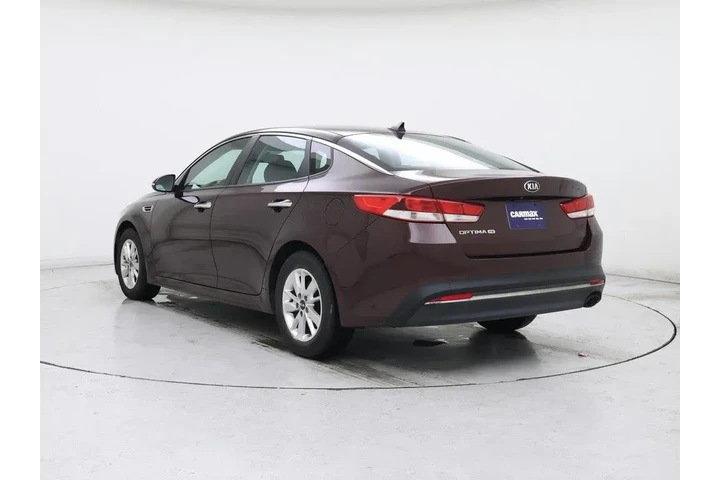 $11998 : Kia Optima 2016 LX 4dr Sedan image 2