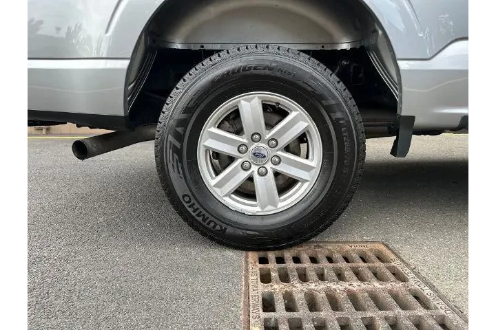 $31515 : Ford F-150 2021 4x4 XL 4dr S image 8