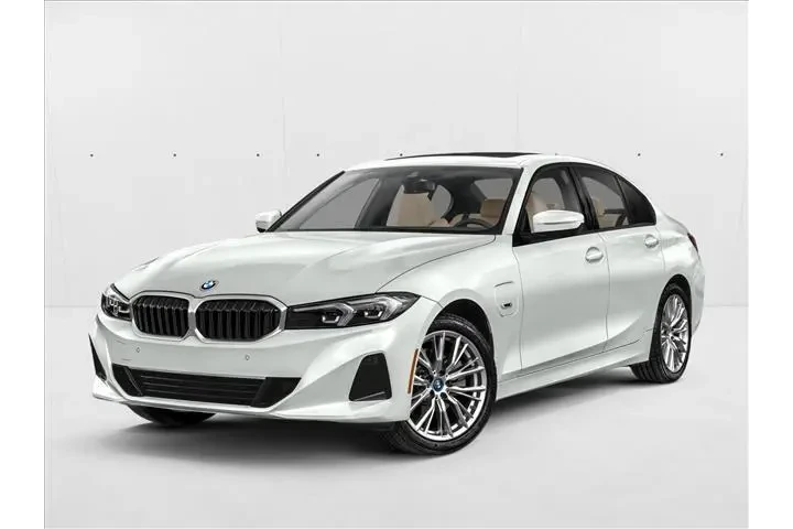 $34991 : BMW 3 Series 2024 330e 4dr S image 1