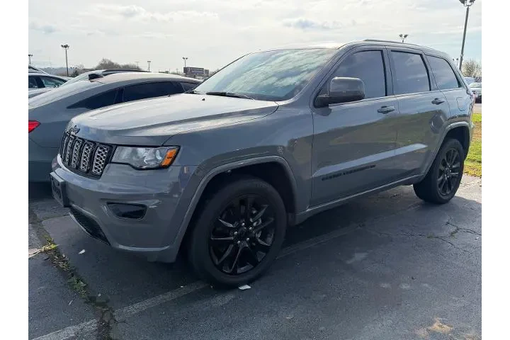 $29747 : Jeep Grand Cherokee WK 2022 image 1