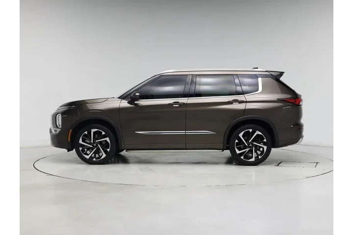 $25998 : Mitsubishi Outlander 2022 SE image 3