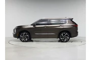 $25998 : Mitsubishi Outlander 2022 SE thumbnail