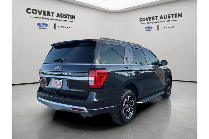 $39991 : Ford Expedition 2023 4x2 XLT image 5