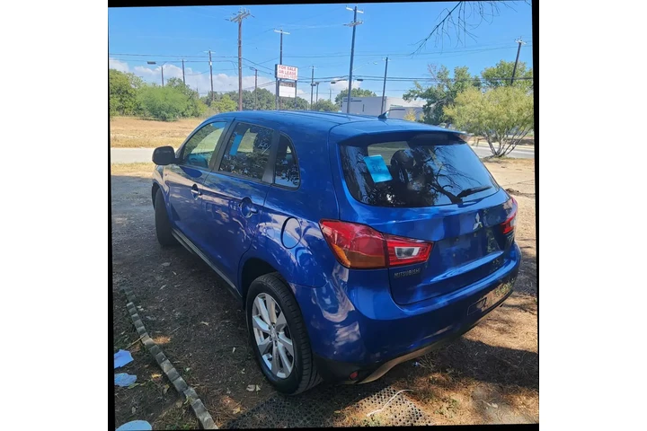 $5900 : 2015 MITSUBISHI OUTLANDER SPO image 6