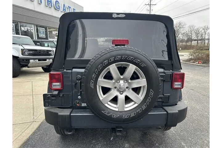 $18000 : Jeep Wrangler 2017 4x4 Sahar image 10