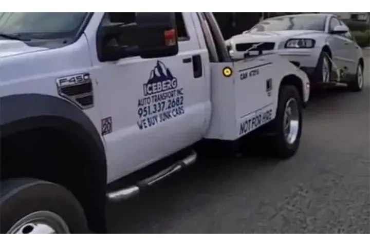 Ice Berg Auto Transport image 1