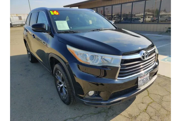 $19999 : 2016 Highlander XLE image 8