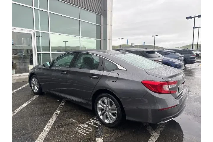 $24950 : Honda Accord 2020 LX 4dr Sed image 5