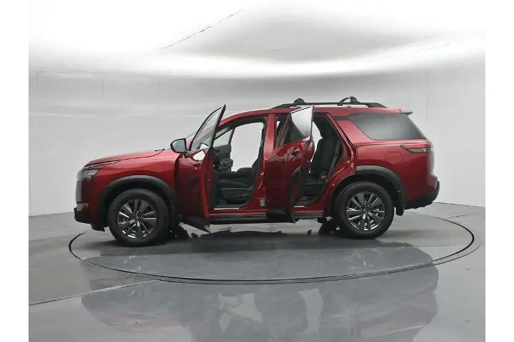 $29000 : Nissan Pathfinder 2023 SV 4d image 5