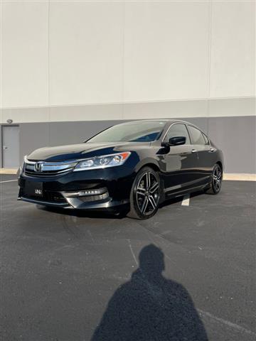 $13995 : 2017 Accord Sport CVT image 5