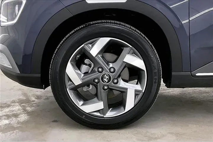 $20990 : Hyundai VENUE 2025 Limited 4 image 10