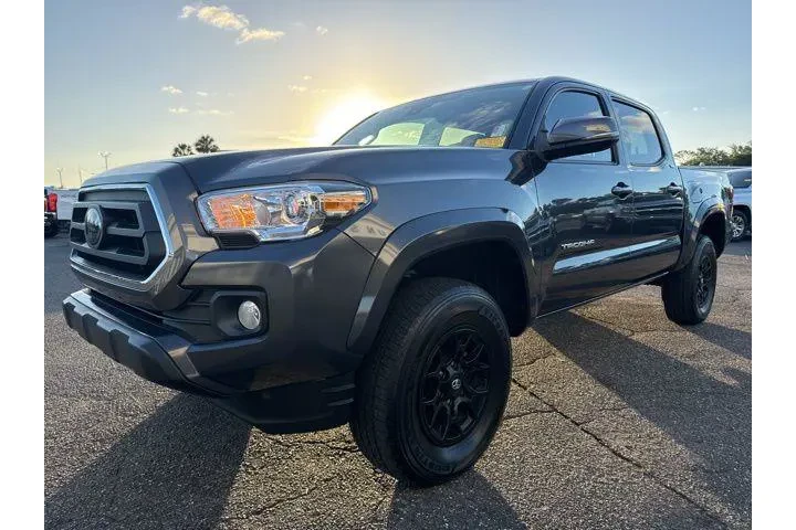 $29996 : Toyota Tacoma 2022 4x2 TRD O image 3