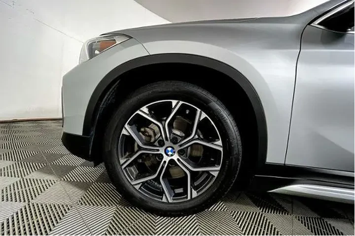 $20943 : BMW X1 2020 AWD xDrive28i 4d image 8