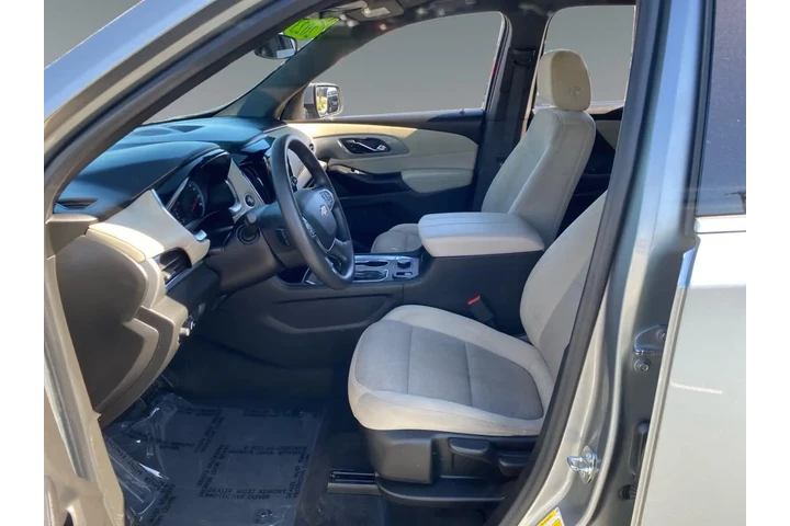 $33916 : Chevrolet Traverse 2023 LS 4 image 9