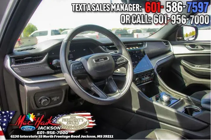 $29995 : Jeep Grand Cherokee L 2024 4 image 7