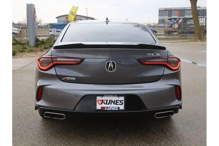 $30977 : Acura TLX 2022 4dr Sedan w/A image 8