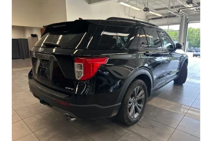 $32500 : Ford Explorer 2023 AWD XLT 4 image 9