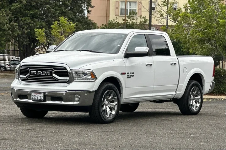 $21588 : Ram 1500 Classic 2019 4x4 La image 7