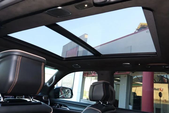 $64988 : 2024 Grand Wagoneer L Series image 8