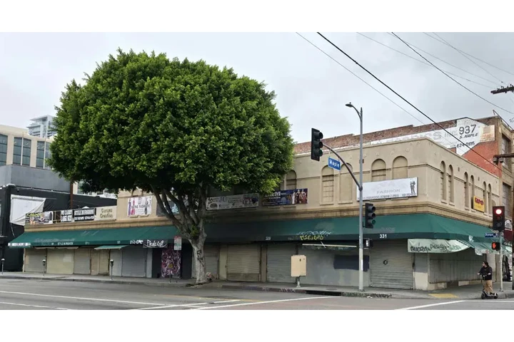 $2000 : 325 Olympic Blvd image 1