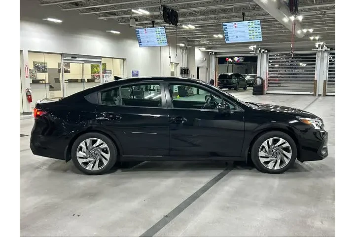 $24793 : Subaru Legacy 2023 AWD Limit image 10