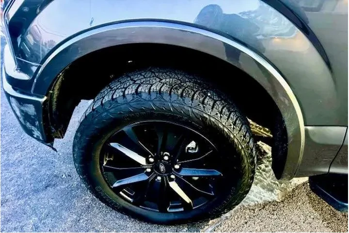 $27900 : Ford F-150 2020 4x4 XLT 4dr image 7