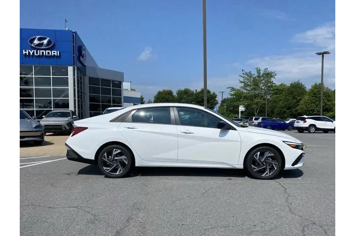 $26599 : Hyundai ELANTRA 2025 SEL Con image 8