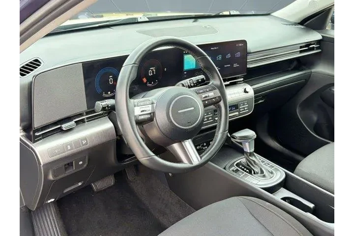 $21999 : Hyundai KONA 2025 AWD SEL 4d image 4