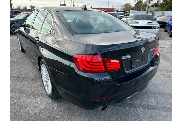 2011 BMW 5 SERIES 535I SEDAN image 2