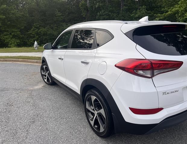 $7000 : 2016 Tucson LIMITED image 4