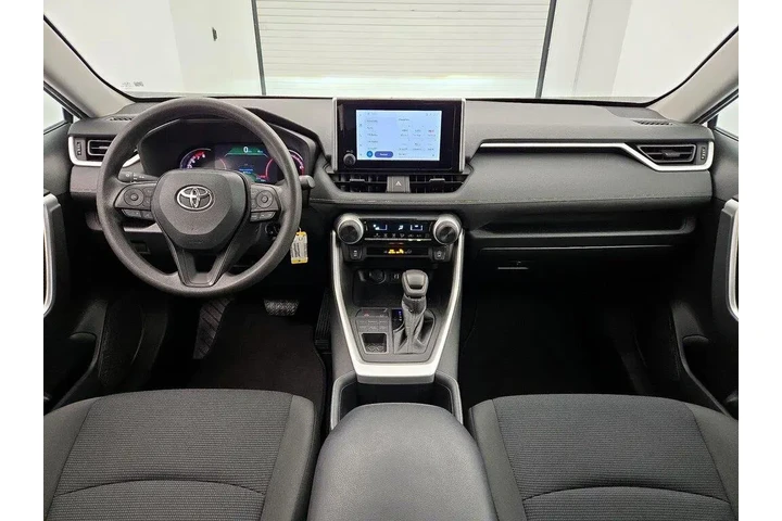 $26998 : Toyota RAV4 2024 AWD LE 4dr image 9