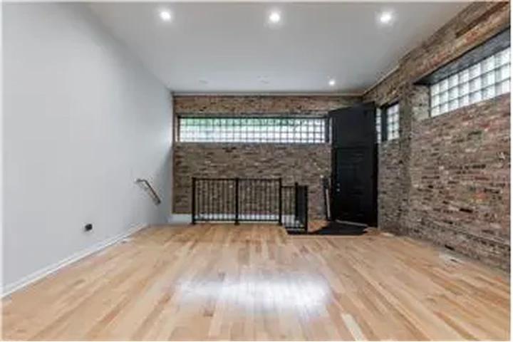 $5595 : Rental property with 5 bedro image 4