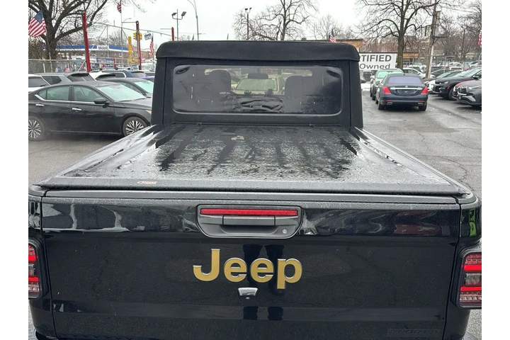 $20990 : Jeep Gladiator 2020 4x4 Spor image 9