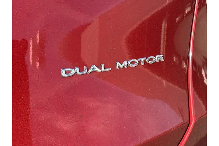 $23991 : Tesla Model Y 2021 AWD Long image 3