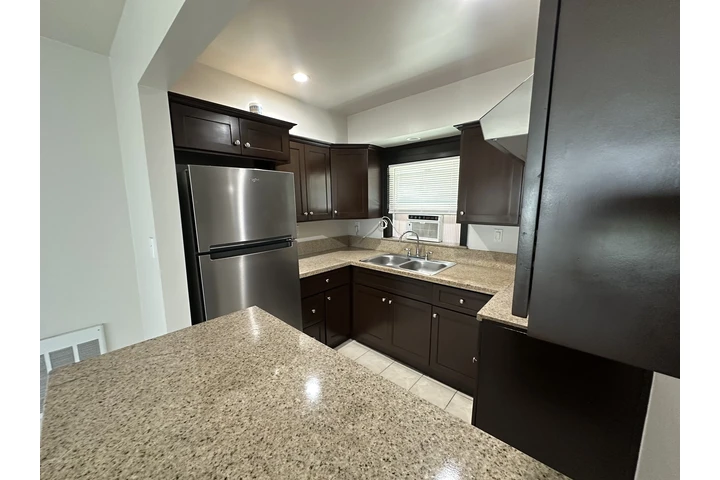 $1700 : APT D UNA RECÁMARA LONG BEACH image 5
