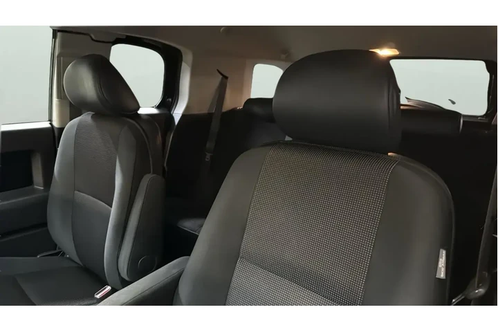 $18957 : Toyota FJ Cruiser 2007 4dr S image 9