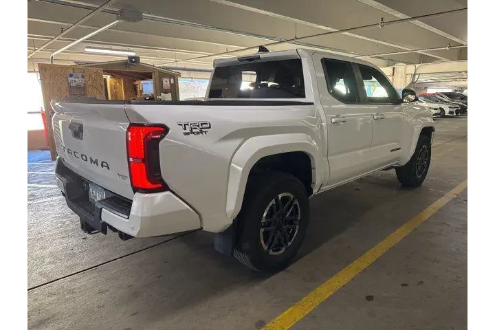 $39995 : Toyota Tacoma 2024 4x4 TRD S image 3