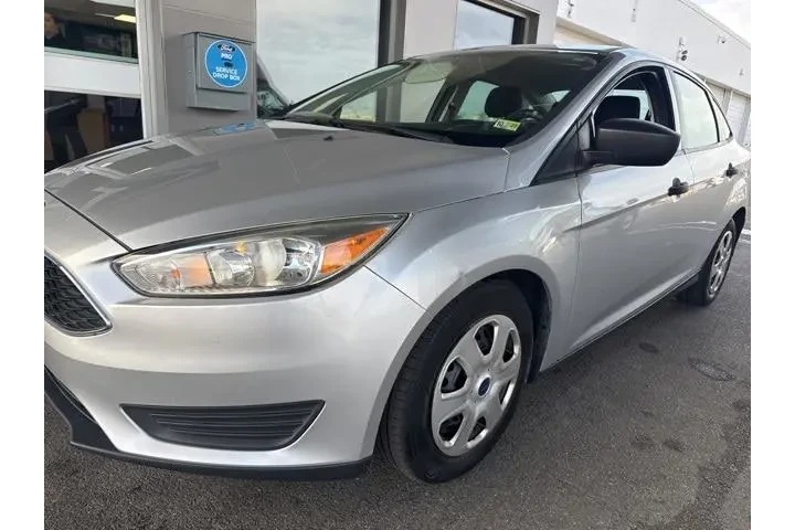 $19830 : Ford Focus 2018 S 4dr Sedan image 1