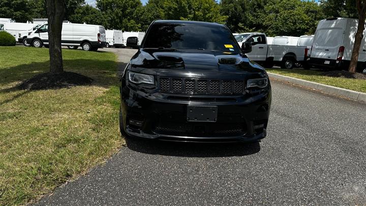 $40700 : PRE-OWNED 2017 JEEP GRAND CHE image 4