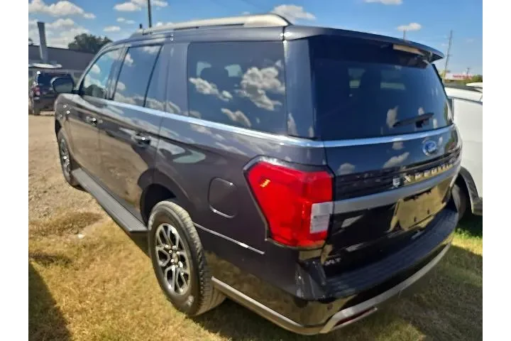 $39980 : Ford Expedition 2024 4x4 XLT image 2