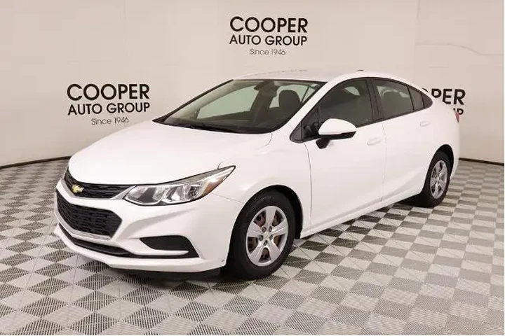 $9622 : Chevrolet Cruze 2018 LS Auto image 9