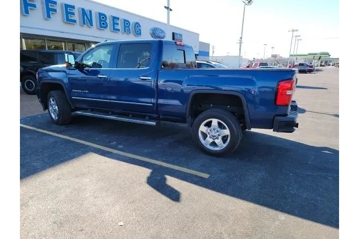 $38997 : GMC Sierra 2500HD 2015 4x4 D image 2