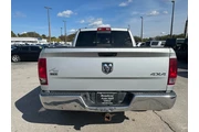 $13980 : 2016 RAM 1500 4WD Crew Cab 14 thumbnail