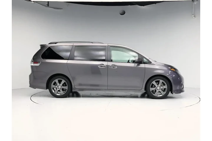 $28998 : Toyota Sienna 2015 SE 8-Pass image 7