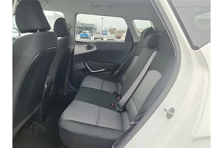 $17388 : Kia Soul 2024 LX 4dr Crossov image 6