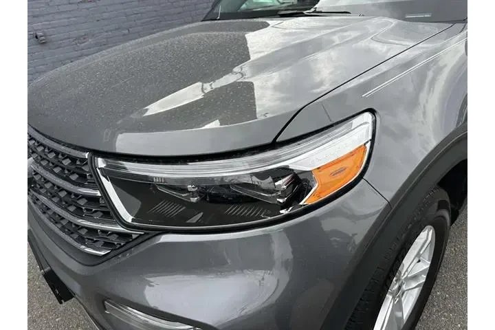 $28699 : Ford Explorer 2023 AWD XLT 4 image 5