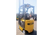 $8450 : 3,000 LBS ELECTRIC FORKLIFT thumbnail
